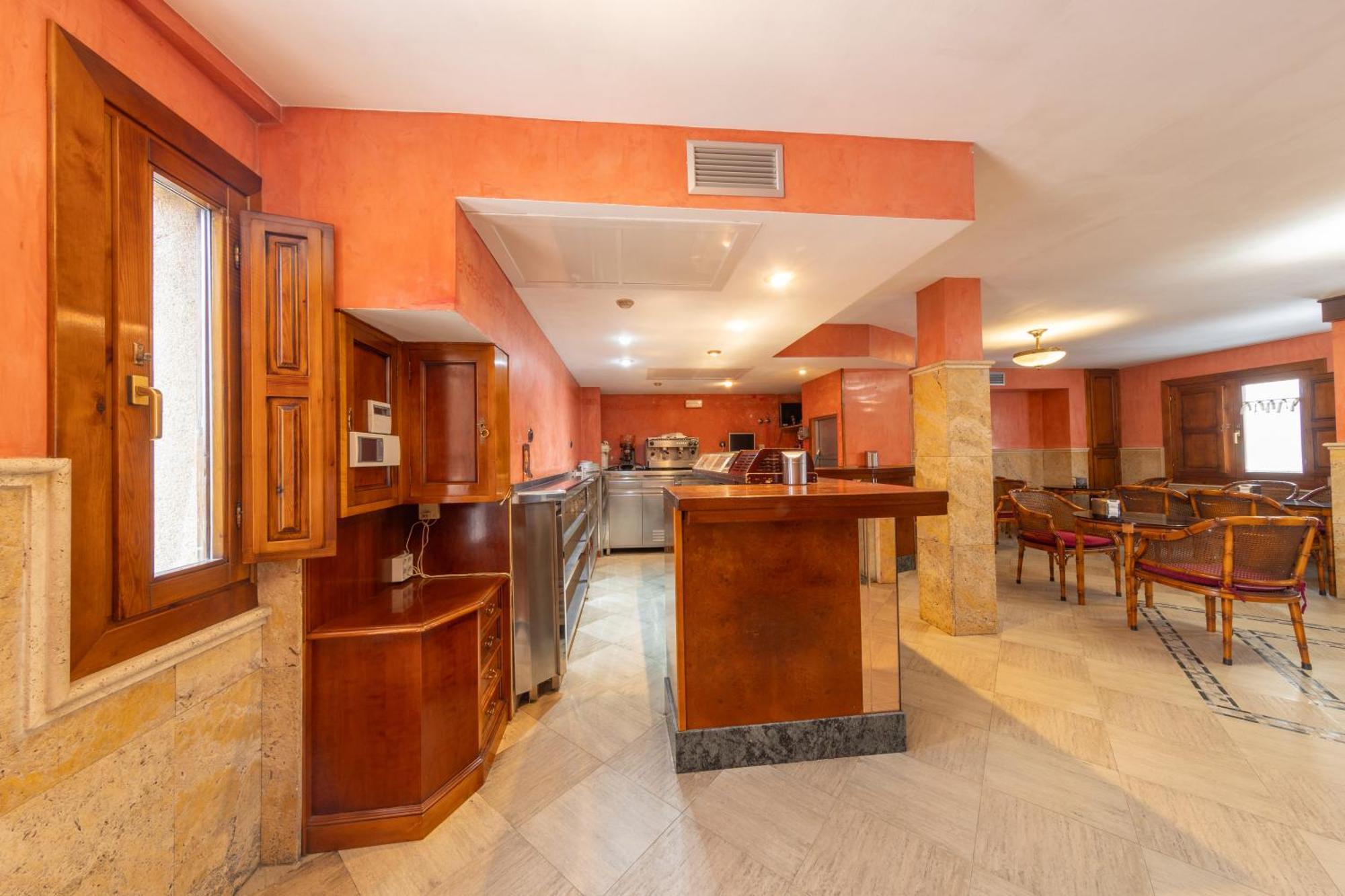 Hostal Sin Recep24H Puerta De La Villa - Pet Friendly & Restaurante Almazán エクステリア 写真