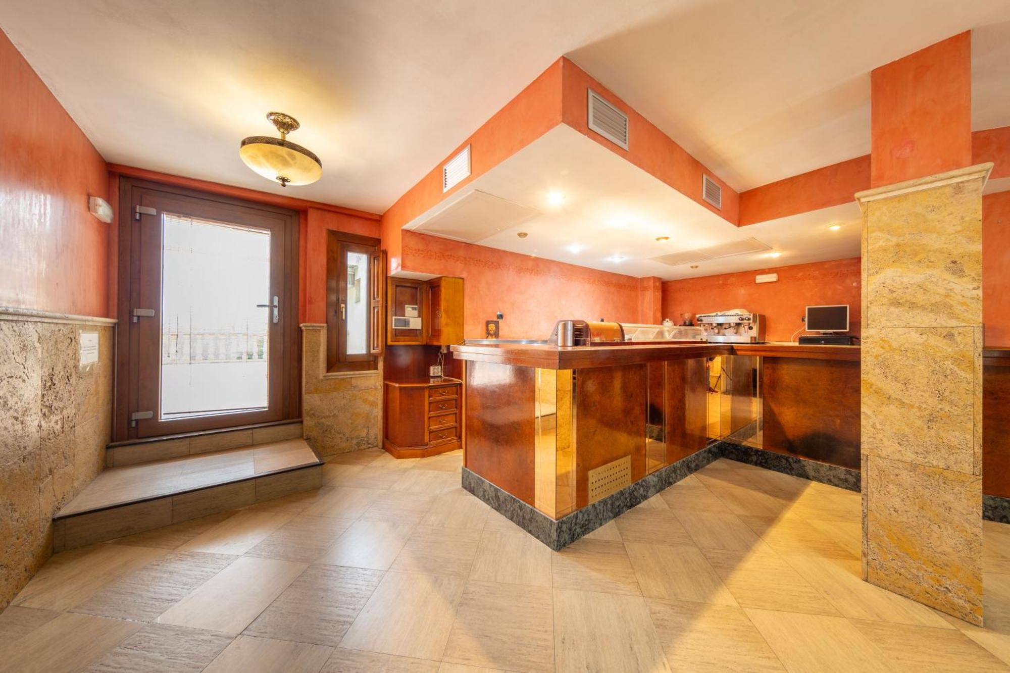 Hostal Sin Recep24H Puerta De La Villa - Pet Friendly & Restaurante Almazán エクステリア 写真